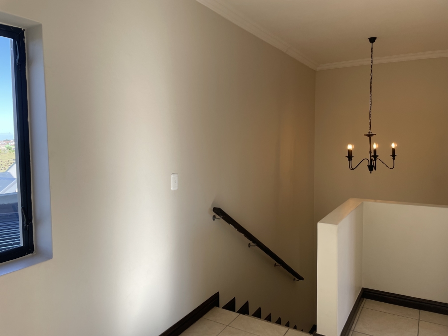 3 Bedroom Property for Sale in Blue Mountain Village Western Cape